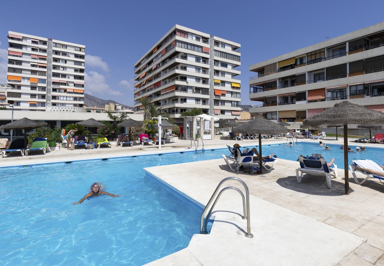 Apartment in Torremolinos - Prime Location 2-Bedroom Apartment with Seaviews i