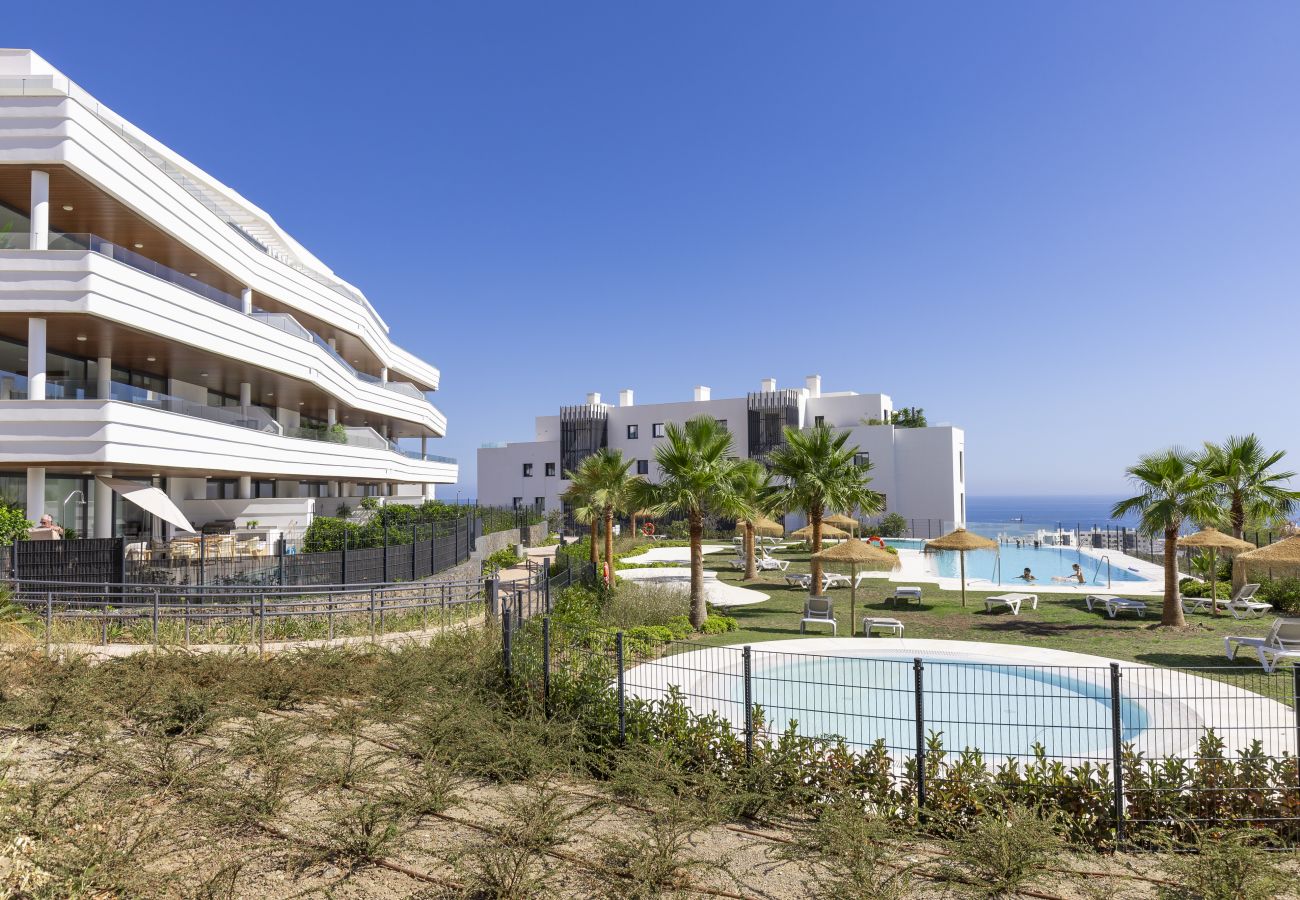 Apartment in Fuengirola - Exclusive 3-bedroom Apartment in Higueron